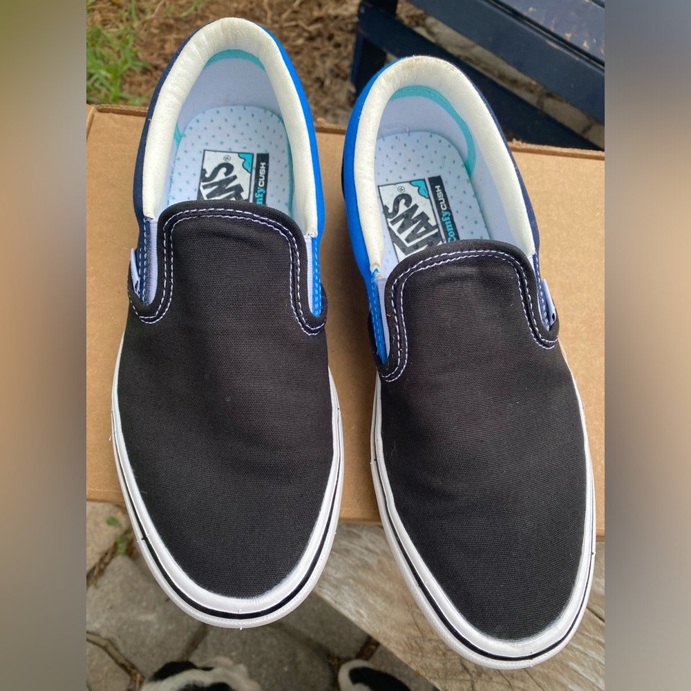 Like New Vans Comfy Cush Slip On sneakers